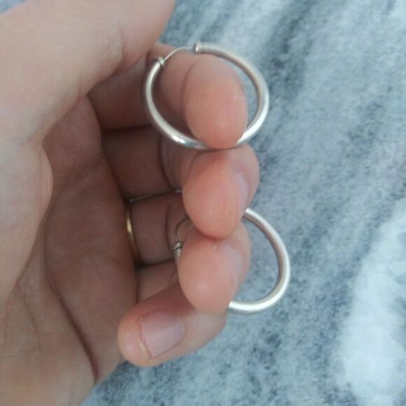 Vintage Silver Tone Hoop Earrings, Hollow Light Weight, Minimal, Estate - Picture 2 of 4